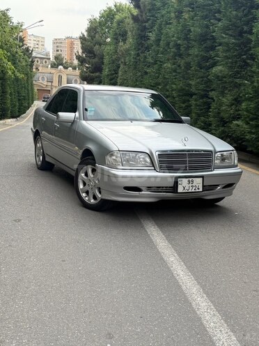 Mercedes C 200-3