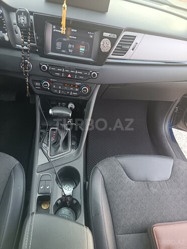 Kia Niro 2017, 180,000 km - 1.6 l - Bakı