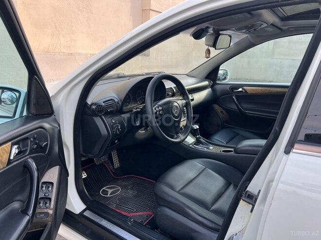 Mercedes C 230 2007, 242,678 km - 2.5 l - Bakı
