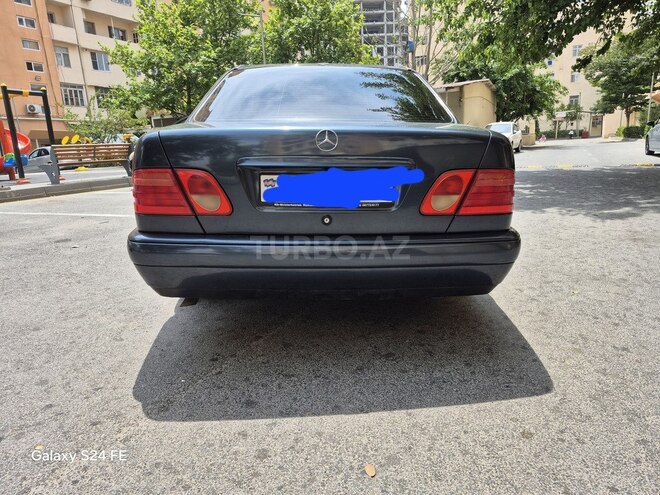 Mercedes E 200 1997, 310,000 km - 2.0 l - Bakı