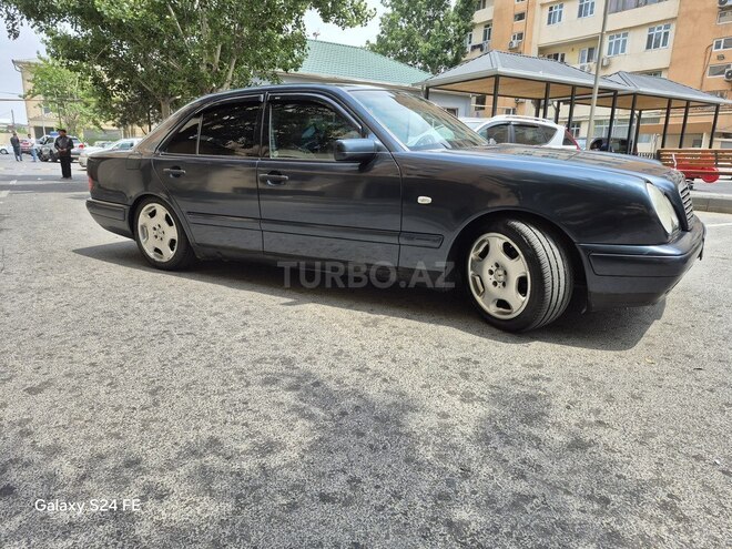 Mercedes E 200 1997, 310,000 km - 2.0 l - Bakı