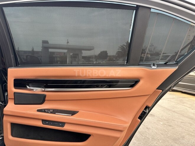 BMW 750 2013, 180,000 km - 4.4 l - Bakı