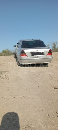 Mercedes C 240 1999, 229,383 km - 2.4 l - Sabirabad
