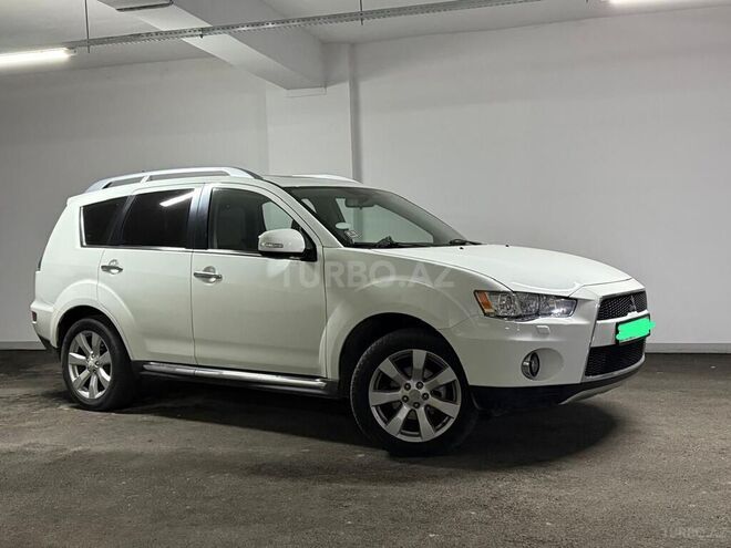 Mitsubishi Outlander 2010, 180,000 km - 3.0 l - Bakı