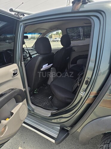 Mitsubishi L200 2011, 426,000 km - 2.5 l - Bakı