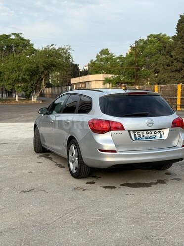 Opel Astra 2011, 278,000 km - 1.3 l - Bakı