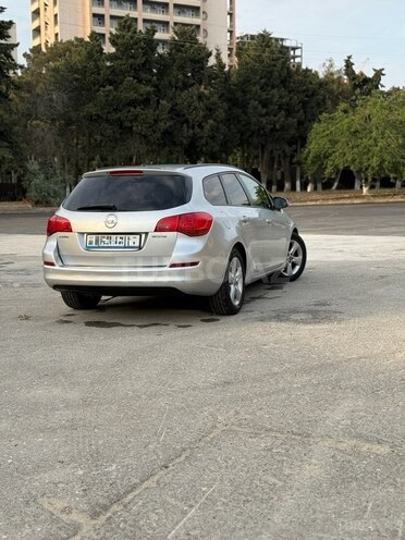 Opel Astra 2011, 278,000 km - 1.3 l - Bakı