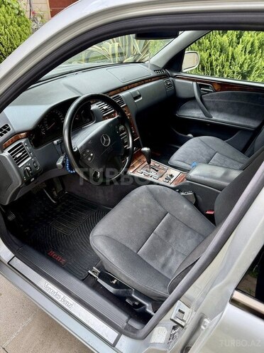 Mercedes E 220 d 2000, 477,000 km - 2.2 l - Bakı