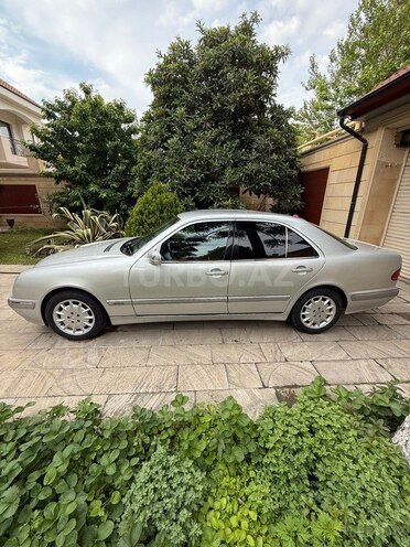 Mercedes E 220 d 2000, 477,000 km - 2.2 l - Bakı