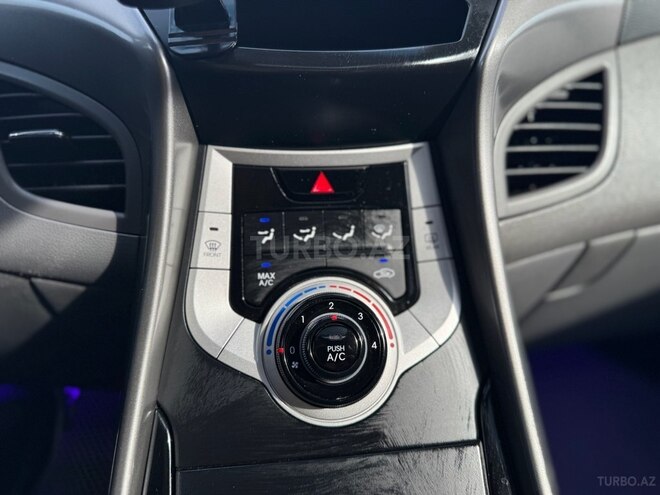 Hyundai Elantra 2012, 200,000 km - 1.6 l - Bakı