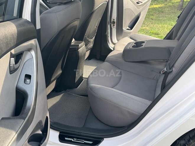 Hyundai Elantra 2012, 200,000 km - 1.6 l - Bakı
