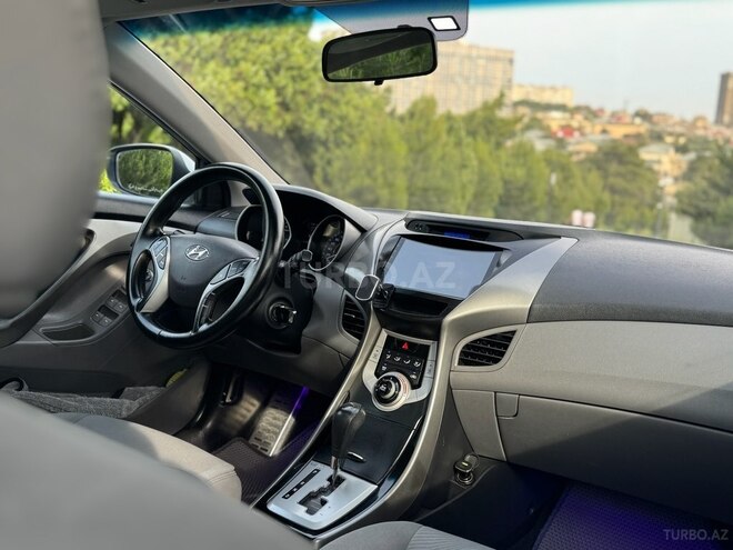 Hyundai Elantra 2012, 200,000 km - 1.6 l - Bakı
