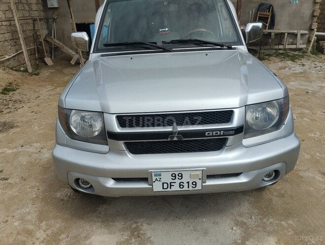 Mitsubishi Pajero io 2002, 400,000 km - 1.8 л - Bakı