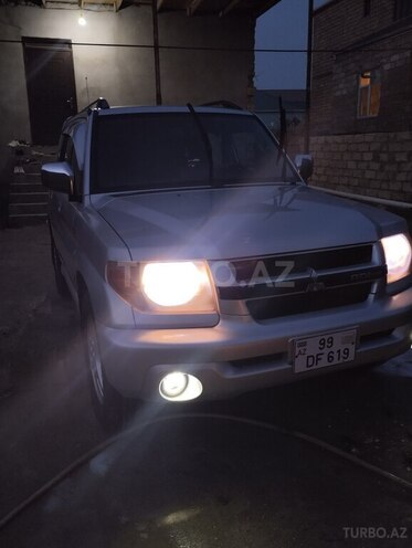 Mitsubishi Pajero io 2002, 400,000 km - 1.8 л - Bakı