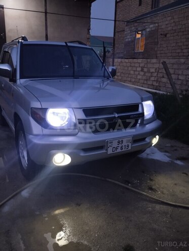 Mitsubishi Pajero io 2002, 400,000 km - 1.8 л - Bakı
