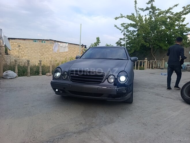 Mercedes E 220 d 2000, 333,333 km - 2.2 l - Bakı