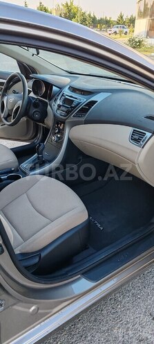 Hyundai Elantra 2016, 53,000 km - 1.8 л - Yevlax