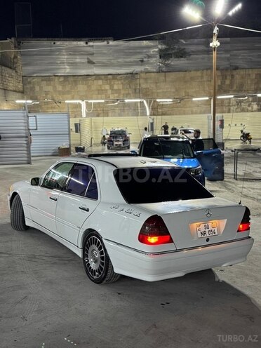 Mercedes C 230 1999, 200,000 km - 2.3 л - Bakı