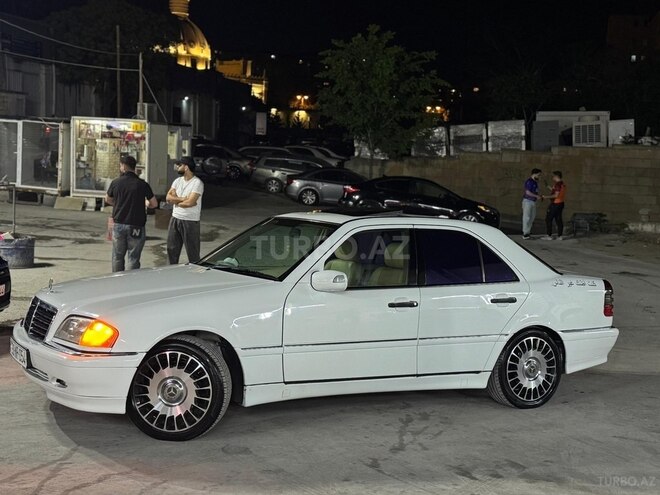 Mercedes C 230 1999, 200,000 km - 2.3 л - Bakı