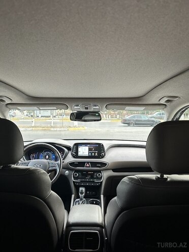Hyundai Santa Fe-5