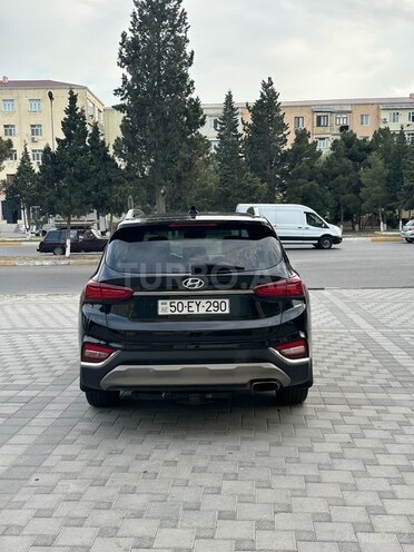 Hyundai Santa Fe-10
