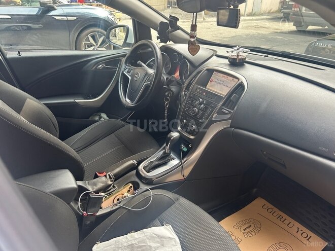 Opel Astra 2012, 196,957 km - 1.6 l - Bakı
