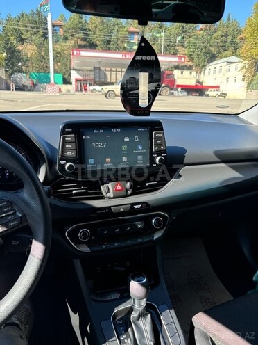 Hyundai Elantra 2017, 80,000 km - 2.0 л - Bakı