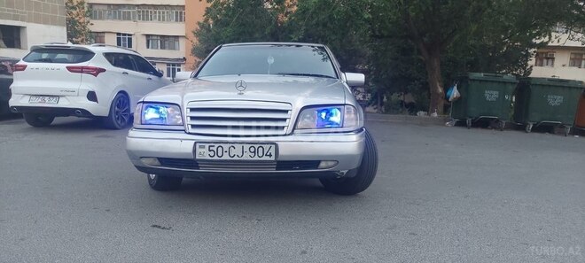 Mercedes C 200-1