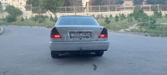 Mercedes C 200-2