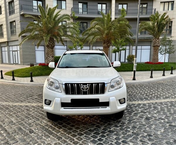 Toyota Land Cruiser Prado 2009, 258,000 km - 2.7 л - Bakı
