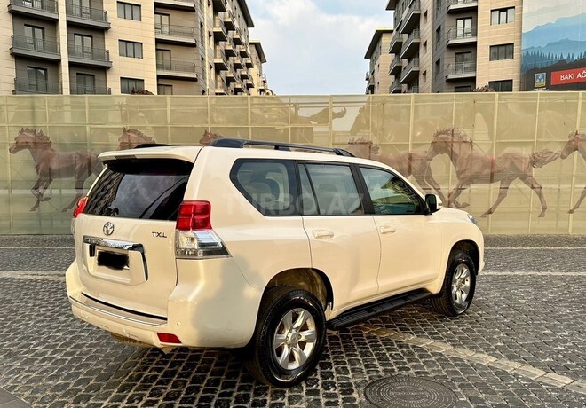 Toyota Land Cruiser Prado 2009, 258,000 km - 2.7 л - Bakı