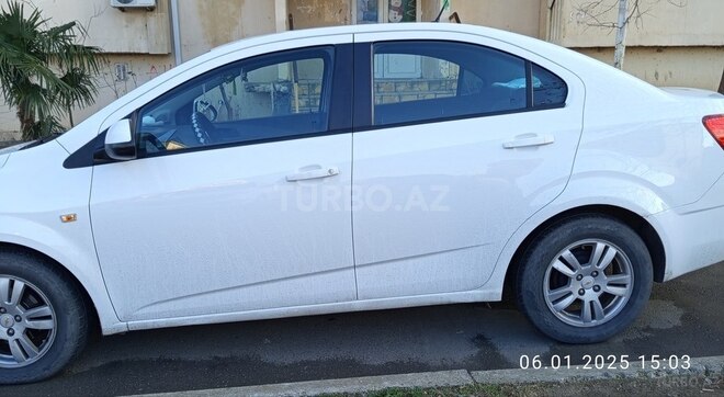Chevrolet Aveo-7
