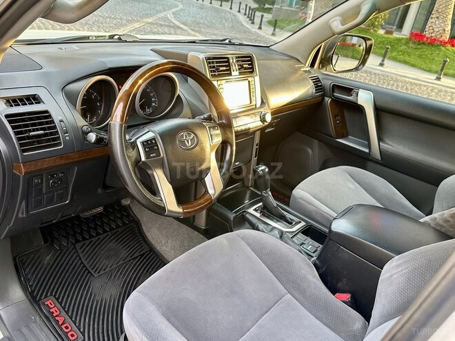 Toyota Land Cruiser Prado 2009, 258,000 km - 2.7 л - Bakı