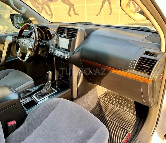 Toyota Land Cruiser Prado 2009, 258,000 km - 2.7 л - Bakı
