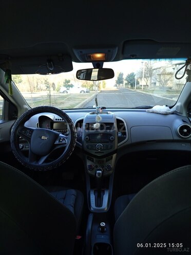 Chevrolet Aveo-3