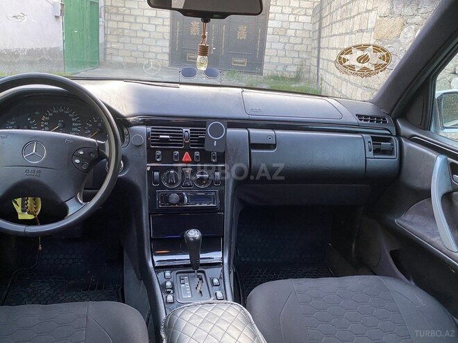 Mercedes E 230 1995, 537,454 km - 2.3 l - Bakı