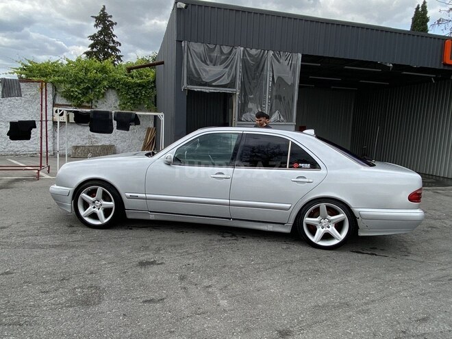 Mercedes E 230 1995, 537,454 km - 2.3 l - Bakı