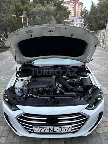 Hyundai Avante 2016, 268,000 km - 1.6 l - Sumqayıt
