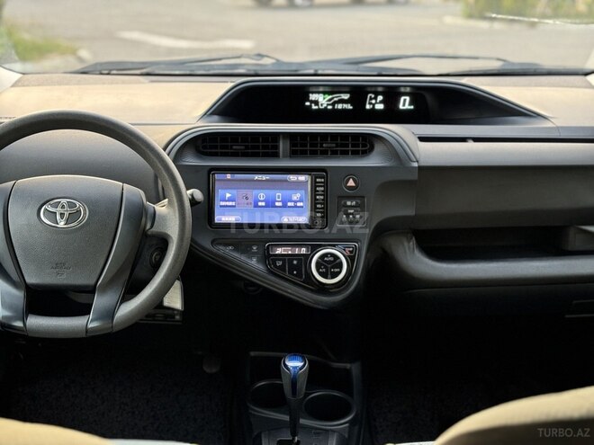 Toyota Aqua 2017, 110,000 km - 1.5 l - Bakı