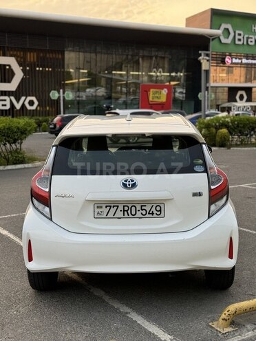 Toyota Aqua 2017, 110,000 km - 1.5 l - Bakı