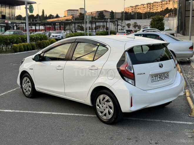 Toyota Aqua 2017, 110,000 km - 1.5 l - Bakı