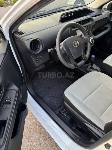 Toyota Aqua 2017, 110,000 km - 1.5 l - Bakı