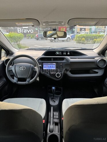 Toyota Aqua 2017, 110,000 km - 1.5 l - Bakı