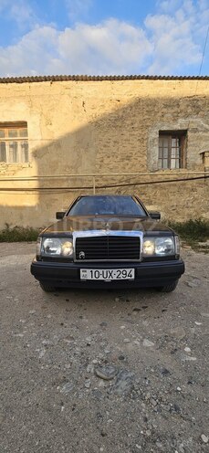 Mercedes E 200 1991, 930,582 km - 2.0 l - Sumqayıt