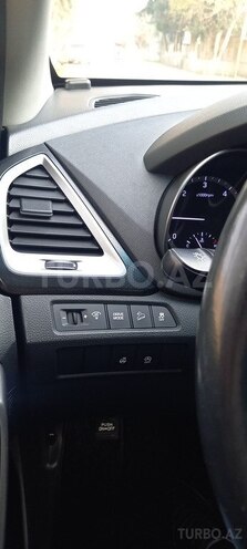 Hyundai Santa Fe 2016, 195,000 km - 2.0 л - Bakı