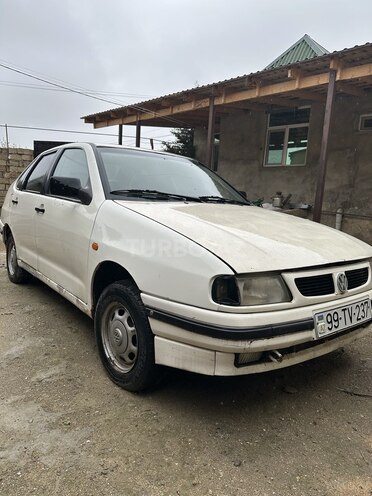 Volkswagen Polo 1996, 900,000 km - 1.6 l - Bakı