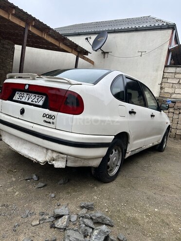Volkswagen Polo 1996, 900,000 km - 1.6 l - Bakı