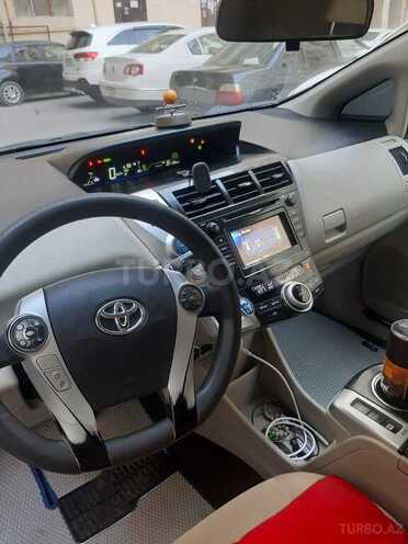 Toyota Prius V 2012, 390,000 km - 1.8 l - Xırdalan