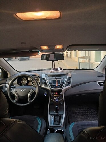 Hyundai Elantra 2015, 288,888 km - 1.8 l - Bakı
