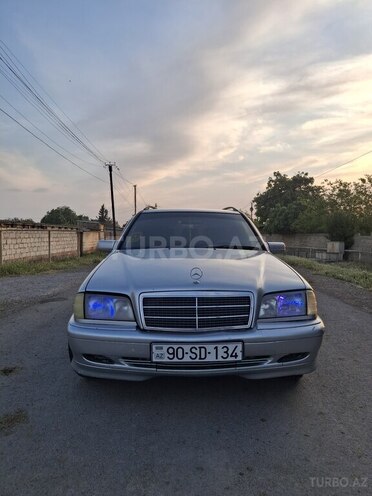 Mercedes C 180 1998, 380,000 km - 1.8 л - Salyan